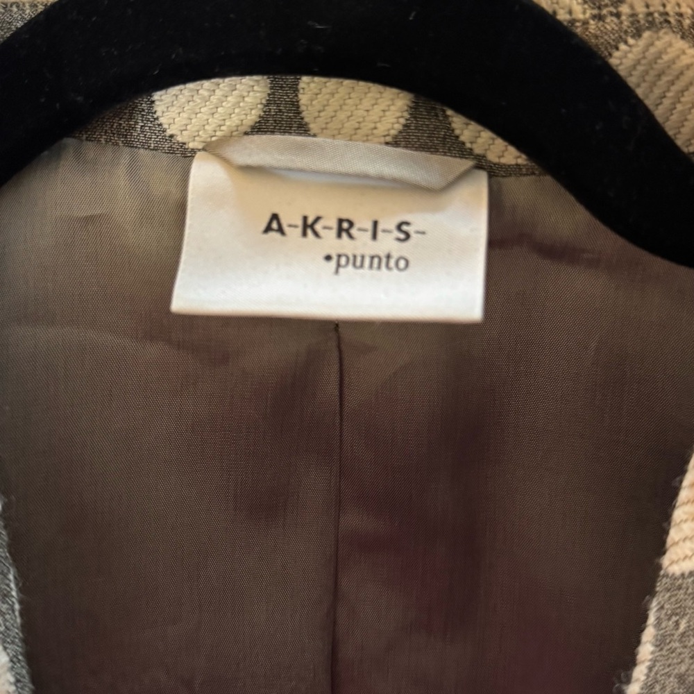 Akris Punto Gray and White Polka Dot Jacket